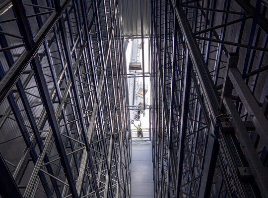 Installation new LTW-stacker crane Installation new LTW-stacker crane