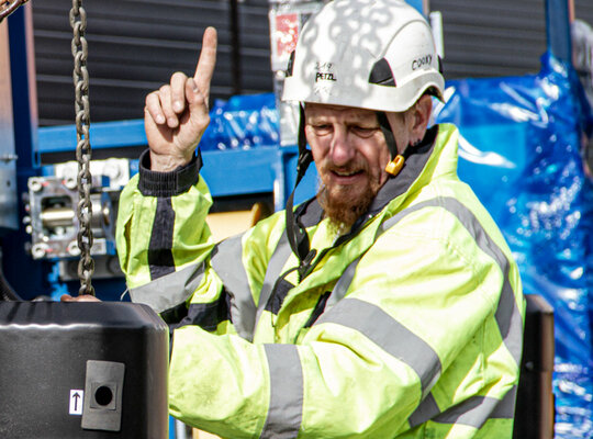 Installation of the new LTW-stacker crane Installation of the new LTW-stacker crane